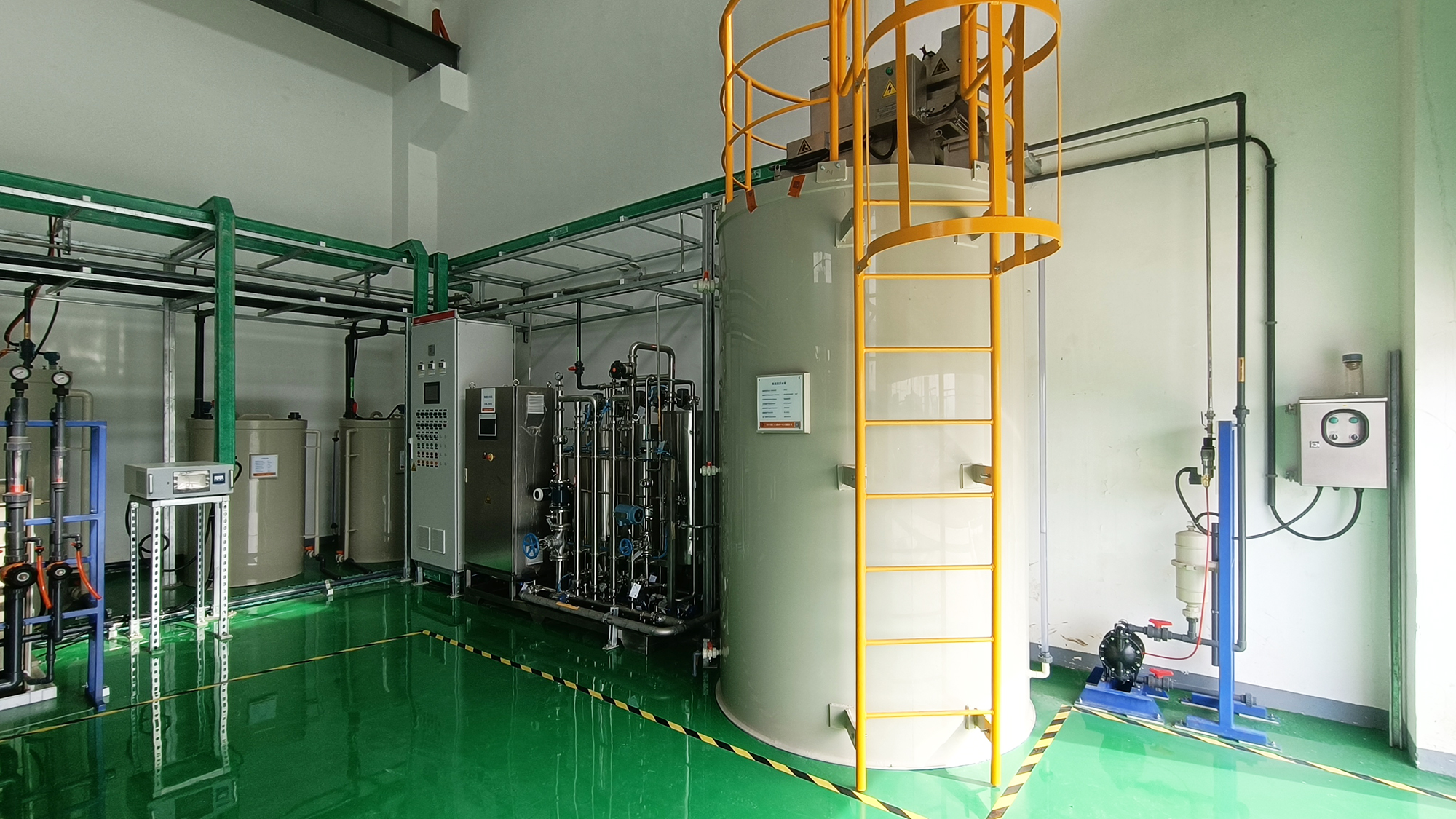 醫(yī)藥中間體廢水處理中混凝沉淀設(shè)備的混凝過(guò)程