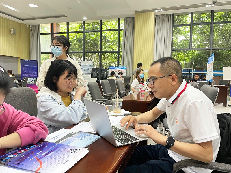 五四青年節(jié)，致敬青春不負(fù)韶華