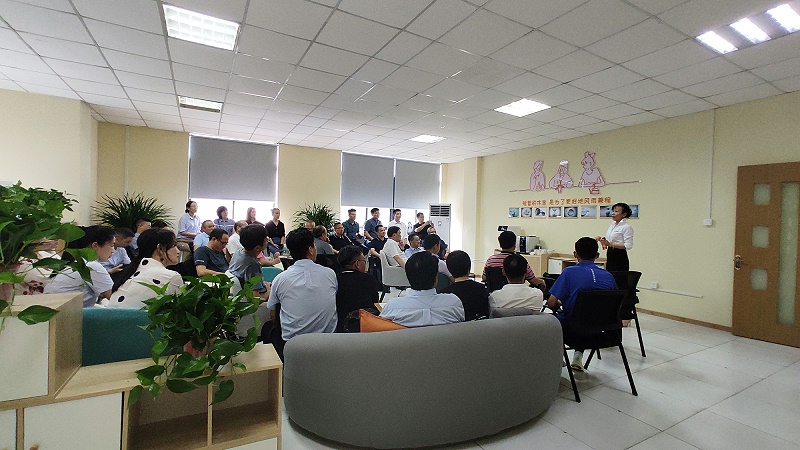 昆山智能制造聯(lián)盟走進依斯倍