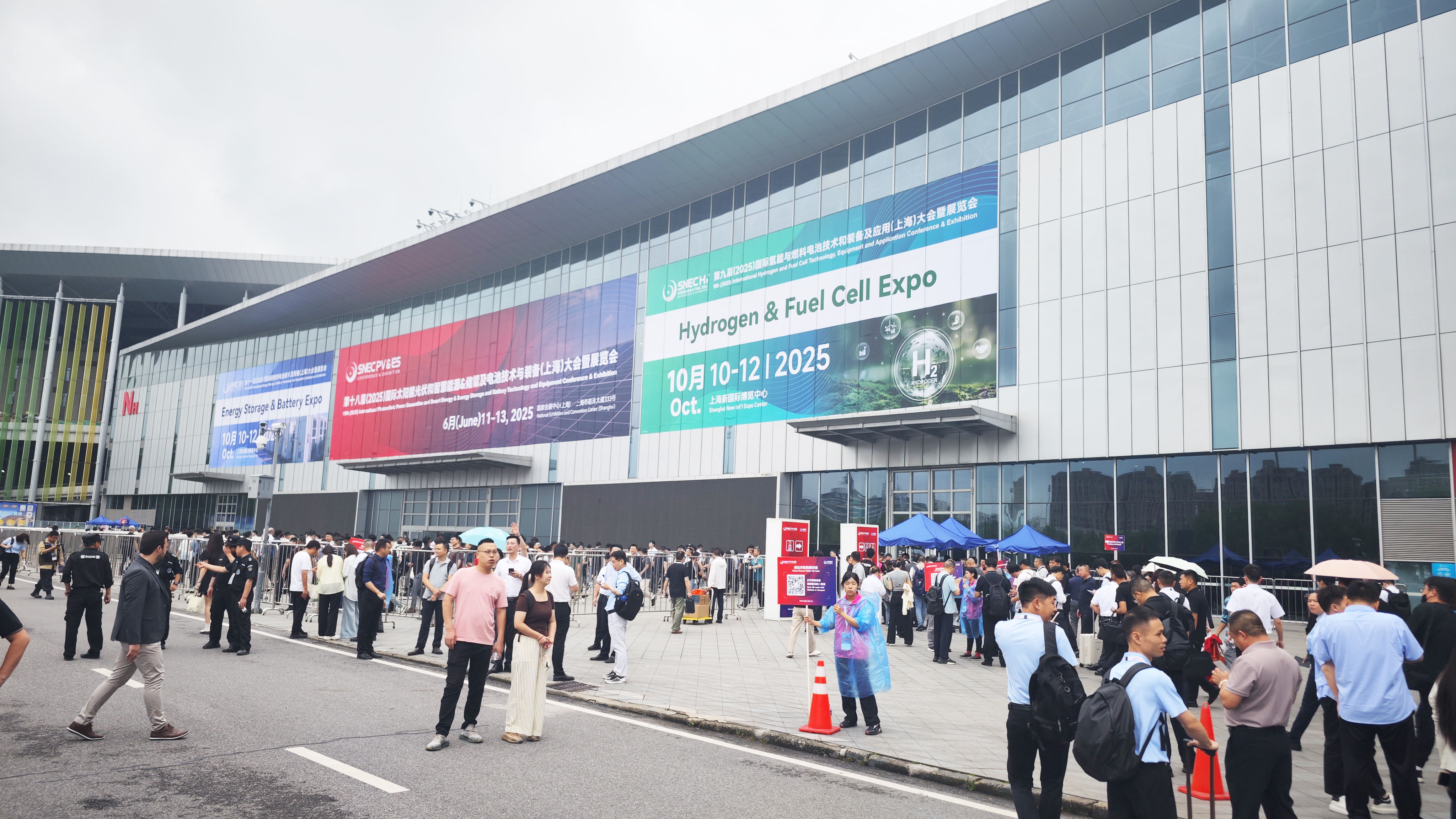 依斯倍參與上海SNEC國際光伏展，共探創(chuàng)新技術(shù)賦能綠色能源未來